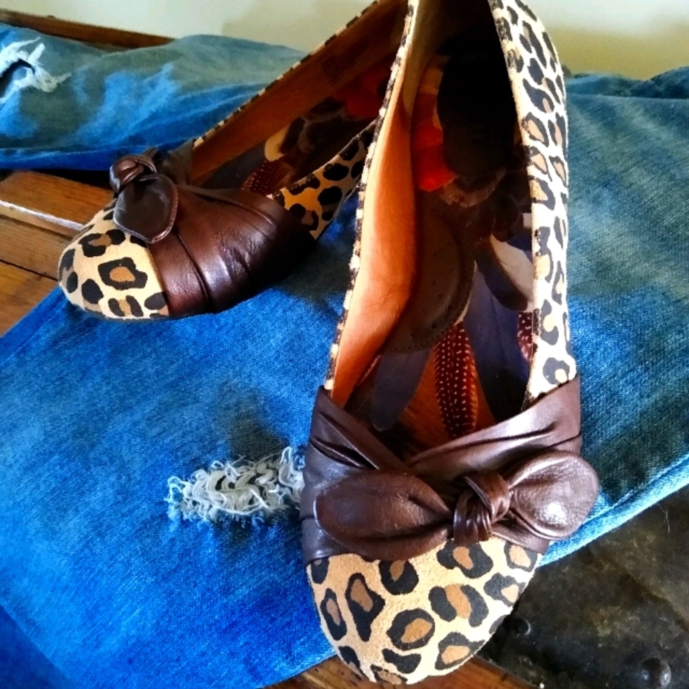 Born 🐆 Leather Slip-ons